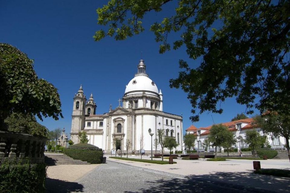 Porto: Private UNESCO Heritage Site Tour - Braga & Guimarães - Itinerary Details