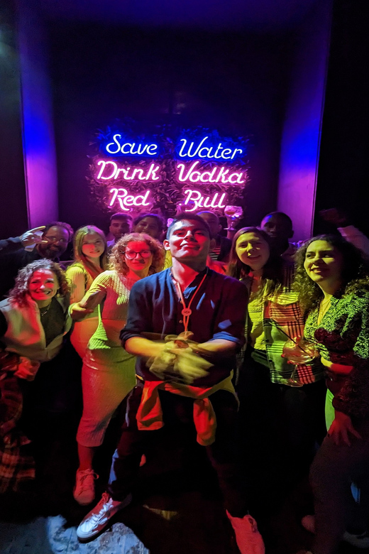 Porto: Pub Crawl with 7 Drinks, Games, and VIP Club Entry - Introduction
