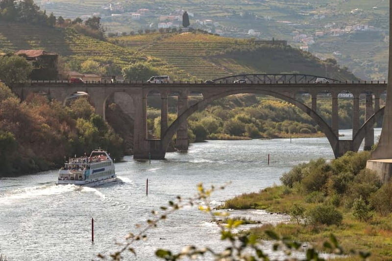 Porto/Regua/Porto (and reverse): Douro River Cruise + Lunch - Practical Tips for Travelers