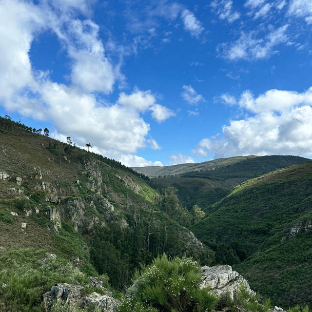 Porto Rio Mau: Hiking, Waterfalls, Lunch. - FAQs