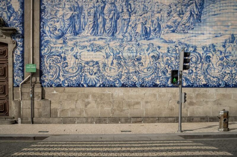 Porto: Street Art and Architecture Private Guided Tour - The Experience: What You Can Expect