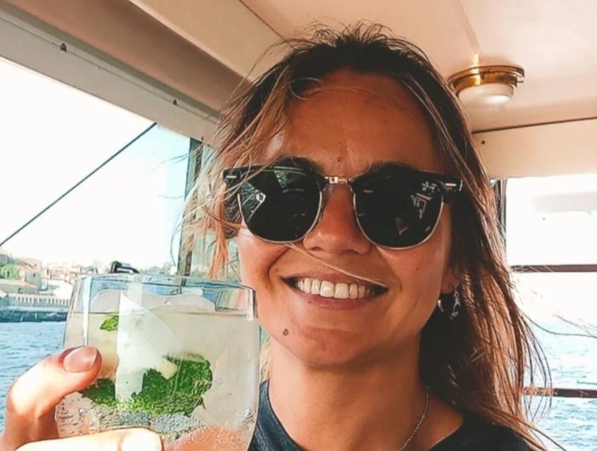 Porto: Sunset Boat Trip With Welcome Drink - Highlights