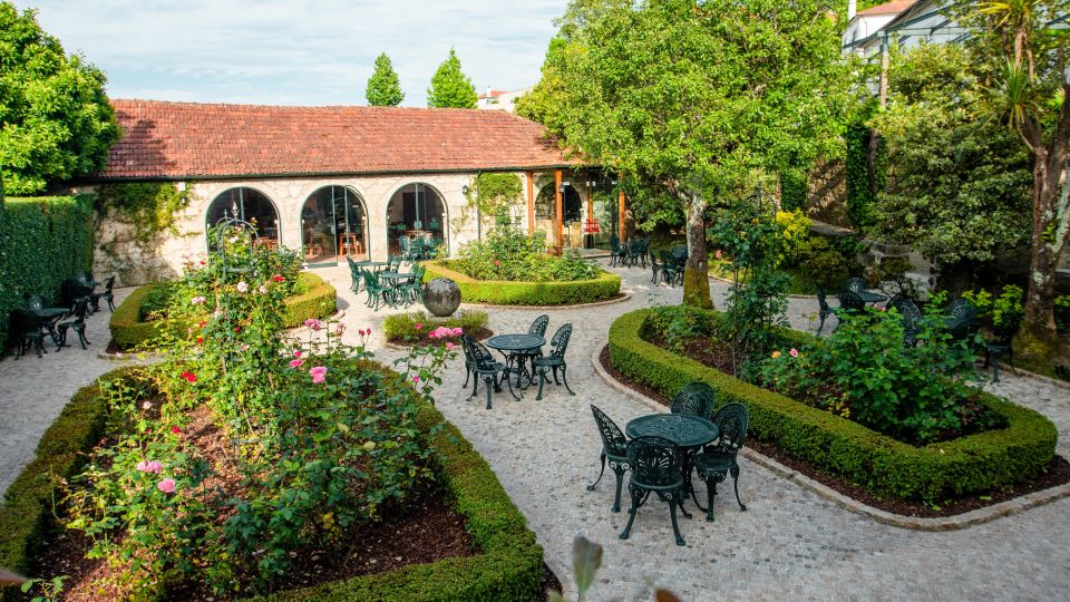 Porto: Taylors Port Cellars & Tasting - Aged Tawny and Vintage Port Upgrade
