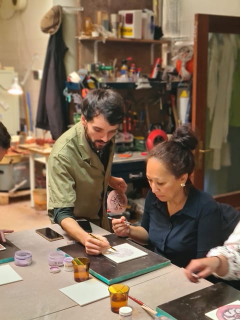 Porto: Tile Painting Workshop - The Experience Environment and Accessibility