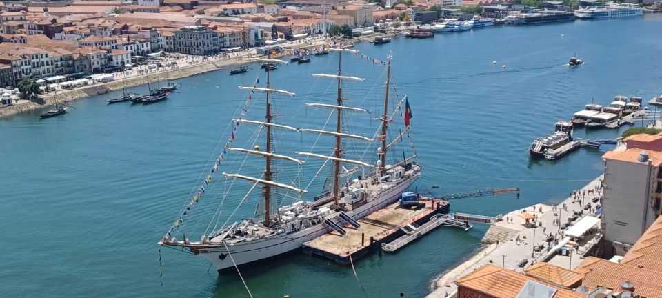 Porto: Tour the Charms of Unesco World Heritage From Lisbon - Discover Livraria Lello