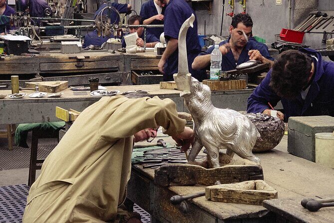 PORTO: Tour to the world of silver in a century-old workshop - The Sum Up