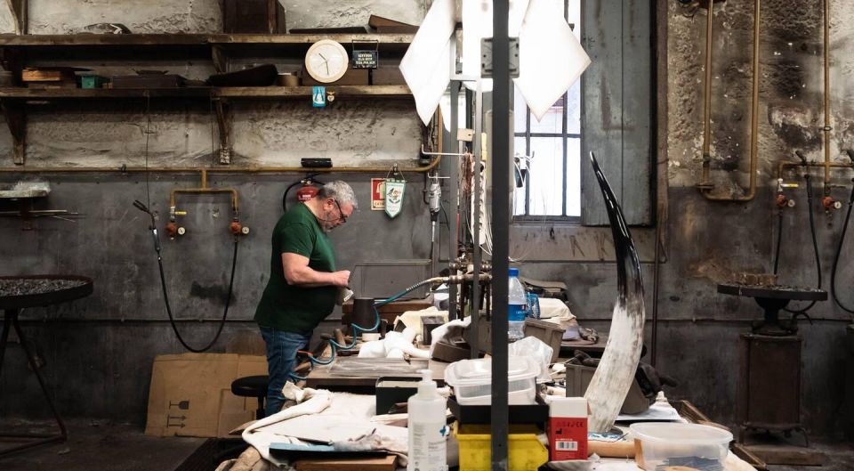 Porto: Tour to the World of Silver in a Century-Old Workshop - Alcino Silversmith History