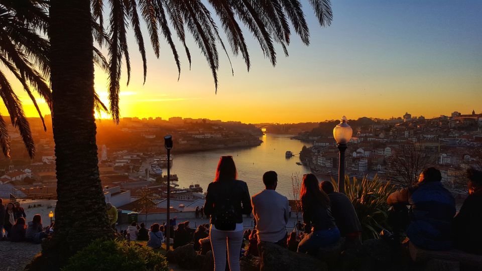 Porto: Tuk Tuk Sunset Tour With Glass of Port Wine - Experience Highlights