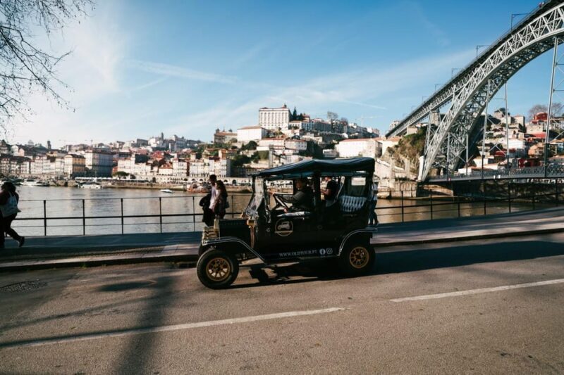 Porto:Private Tour of the Historic City in a Classic Ford T - A Complete Look at the Vintage Porto Experience