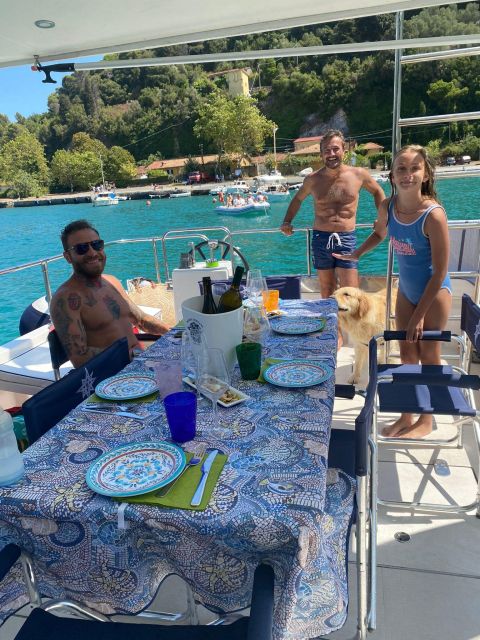 Portovenere: Palmaria, Tino, Tinetto Boat Trip With Lunch - Directional Information
