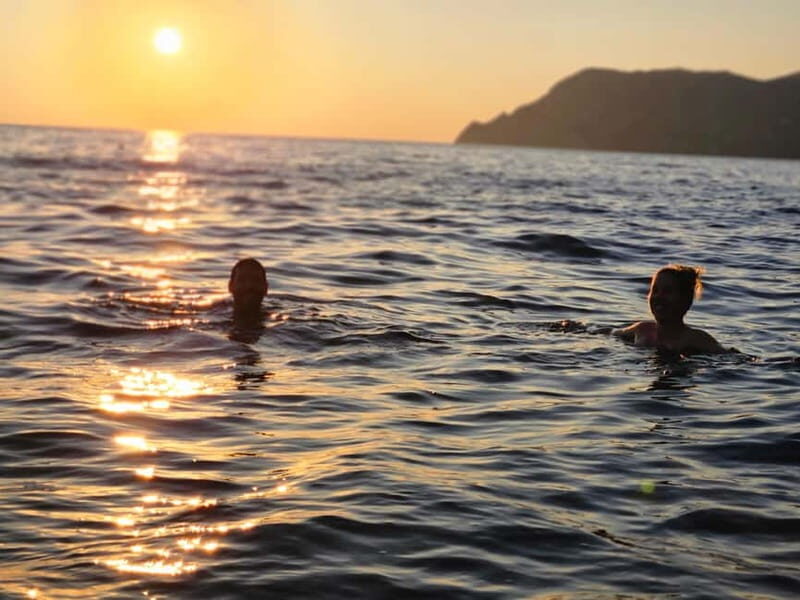 Portovenere: Sunset Boat Tour with Aperitivo - Key Points