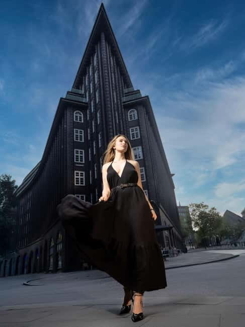 Portrait shoot in Hamburg  your private walk with a professional photographer - What to Expect During Your Session