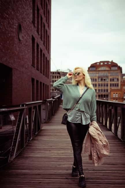 Portrait shoot in Hamburg  your private walk with a professional photographer - Who Should Consider This Experience?