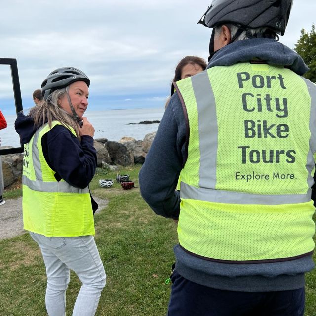 Portsmouth: Historic Neighborhoods Guided Bike Tour - Bicycles and Gear