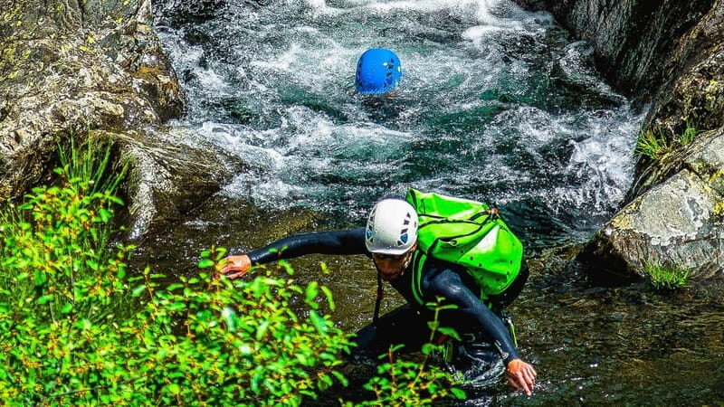 Portugal: Canyoning Tour Adventure with Lunch - The Highlights in Detail