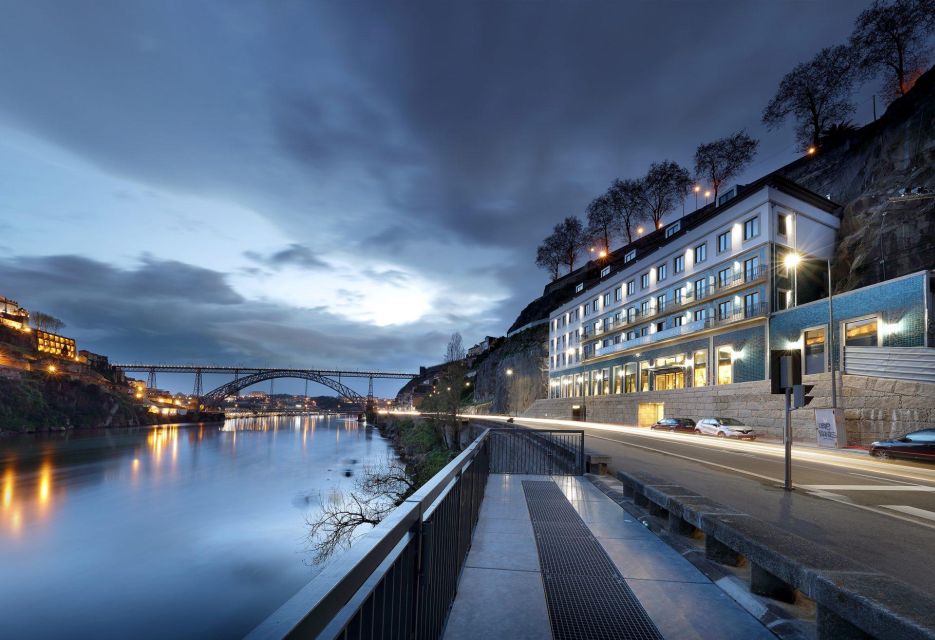 Portugal: Premium Bike Tour Atlantic Coast to Douro Valley - Charming Accommodations