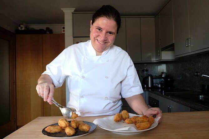 Portuguese Cooking Class in Porto with a Professional Chef - The Experience: What to Expect