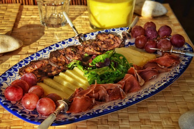 Portuguese Traditional Cuisine: DINNER OR TAPAS - Logistics and Accessibility