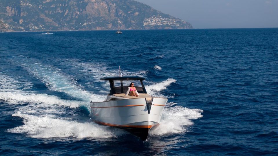 Positano: Amalfi Coast & Emerald Grotto Private Boat Tour - Inclusions and Exclusions