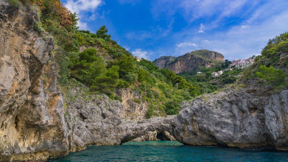 Positano: Amalfi Coast Group Guided Boat Tour With Prosecco - Directions to Meeting Point