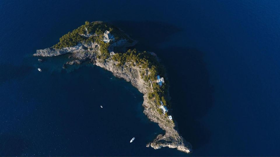 Positano and Amalfi Sharing Swimming on Li Gali Island - Swimming at Li Galli Island