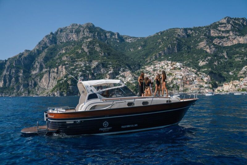 Positano: Boat Tour of Capri with Drinks and Snacks - How the Itinerary Breaks Down