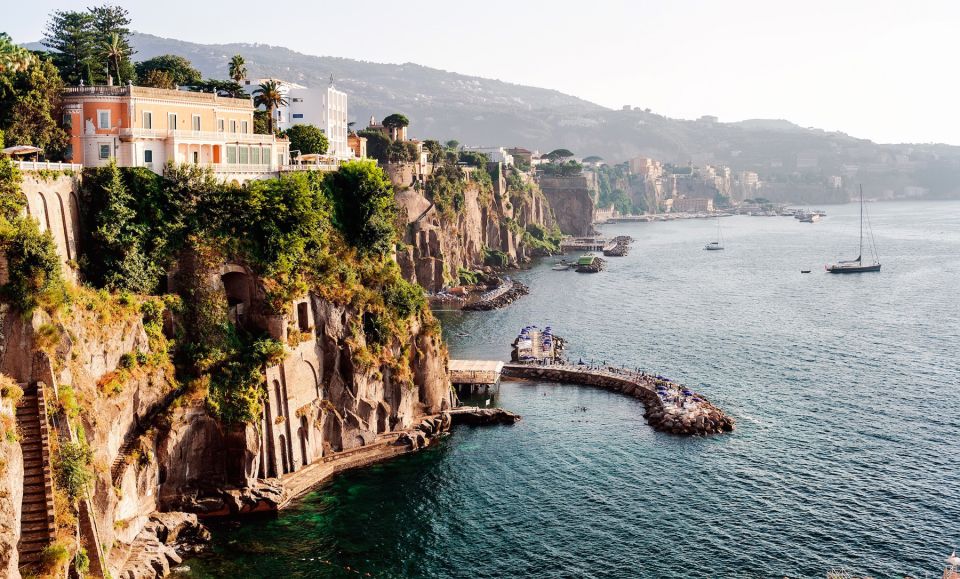 Positano: Private Transfer to Sorrento, Rome or Naples - Key Points