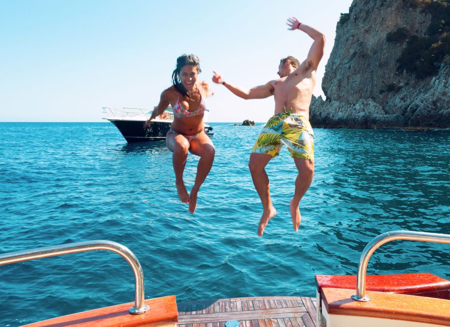 Positano: Small-Group Boat Excursion to Capri Island - Included Amenities