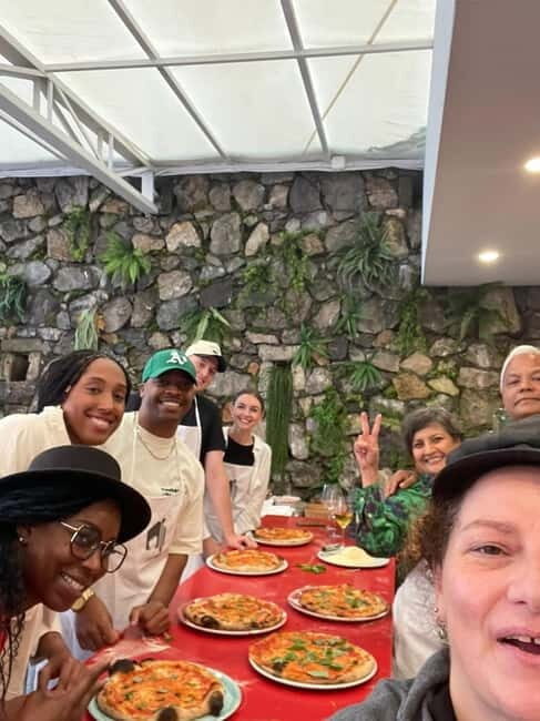 Positano: Small Group Pizza Making Class with Drink Included - Key Points  