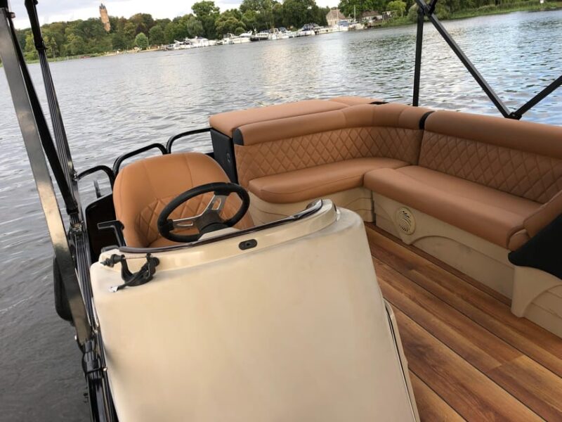 Potsdam: Rent a License-Free Boat for up to 10 PAX - Relaxing on the Water