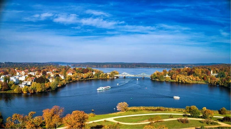 Potsdam: The Wannsee evening tour. Palaces, parks and villas. - The Price and Value