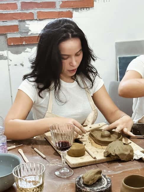 Pottery and Wine Workshop in Tirana - Pottery and Wine Workshop in Tirana: A Hands-On cultural Treat