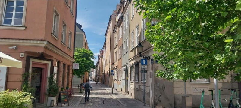 Pozna: Guided Bike/E-Bike Tour with Local Attractions - An Authentic Way to Experience Pozna