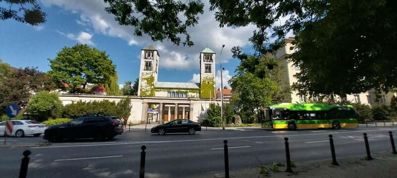 Pozna: Guided Bike/E-Bike Tour with Local Attractions - Price and Value
