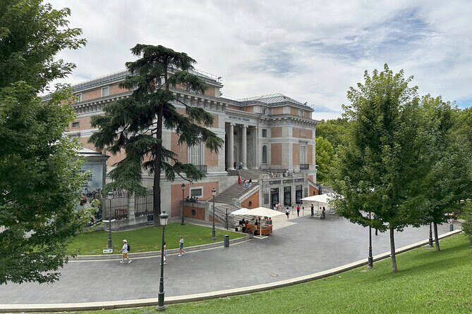Prado Museum Small Group Tour in Madrid with Fast Entry - Why the Small Group Experience Matters