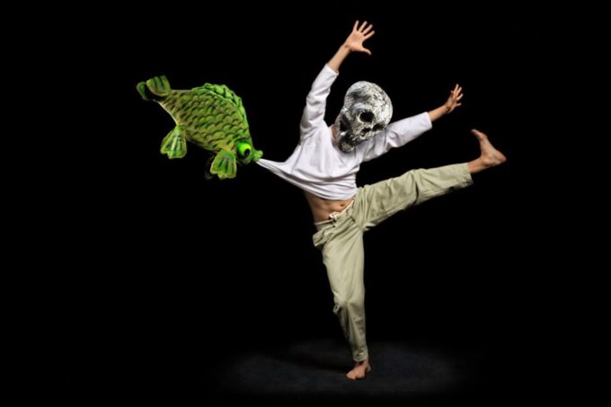 Prague: 1.5-Hour Black Light Theater Srnec Performance - Performer Talent
