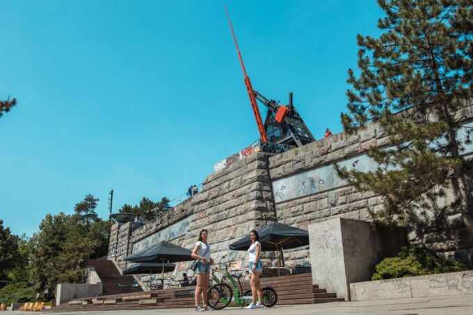 Prague: 2-Hour E-Scooter HUGO Bike Small Group Tour - Private Tour Options