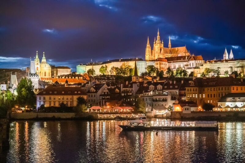 Prague: 50-Minute Sightseeing Evening Cruise - Booking and Payment