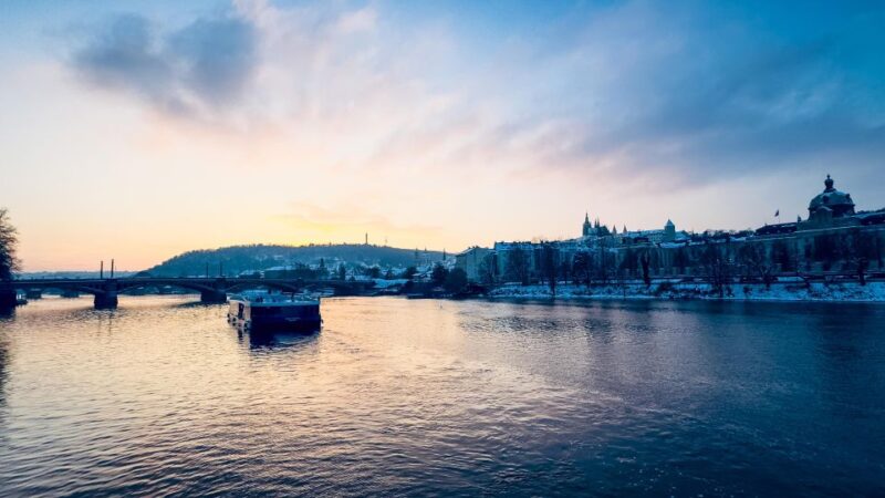 Prague: 50-Minute Sightseeing Evening Cruise - Customer Feedback