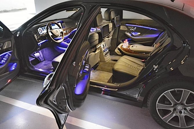 Prague Airport Luxury Transfer by a Mercedes Benz S Class - Accessibility Features