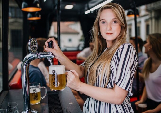 Prague: Airport Transfer Beer Party Bus With Unlimited Beer - Customer Ratings and Feedback