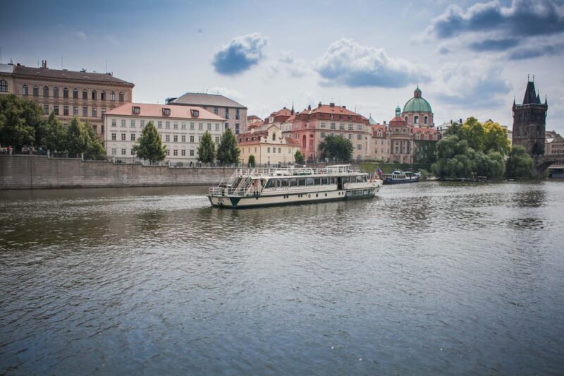Prague: An unforgettable 2-hour cruise on the Vltava River. - Final Thoughts