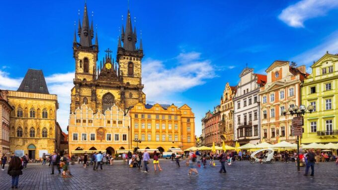 Prague Audioguide - Travelmate App for Your Smartphone - Interactive Learning With Quizzes