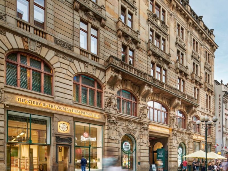 Prague: Beer Pouring Class at Pilsner Urquell Experience - Experience Highlights