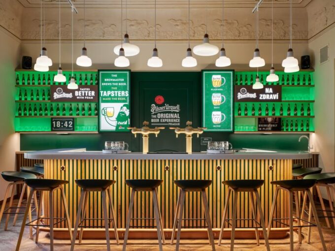 Prague: Beer Pouring Class at Pilsner Urquell Experience - Customer Reviews