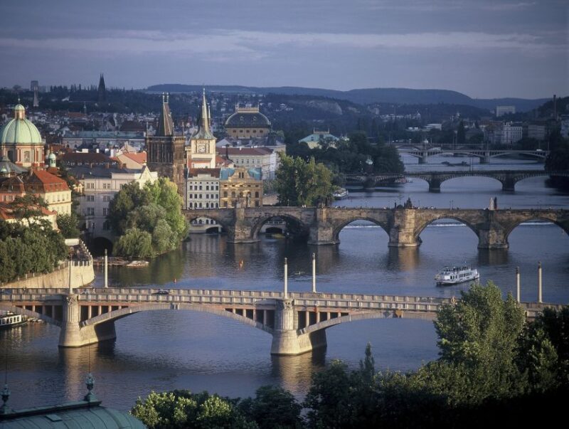 Prague: Bus and Boat Tour - Authentic Traveler Insights