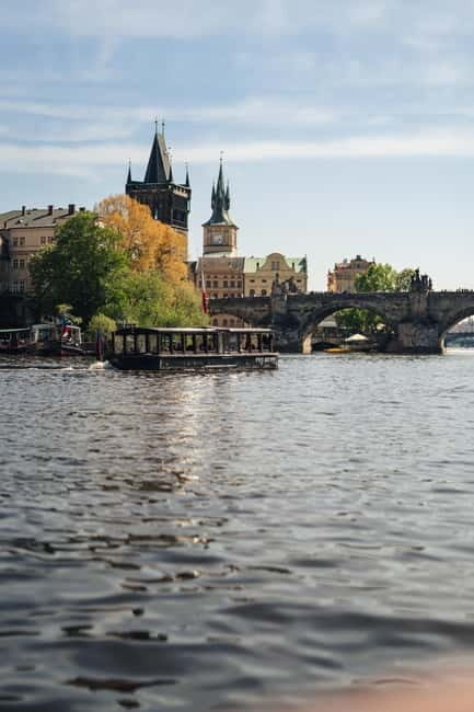 Prague: Canal Cruise Around Charles Bridge - What to Expect on the Boat