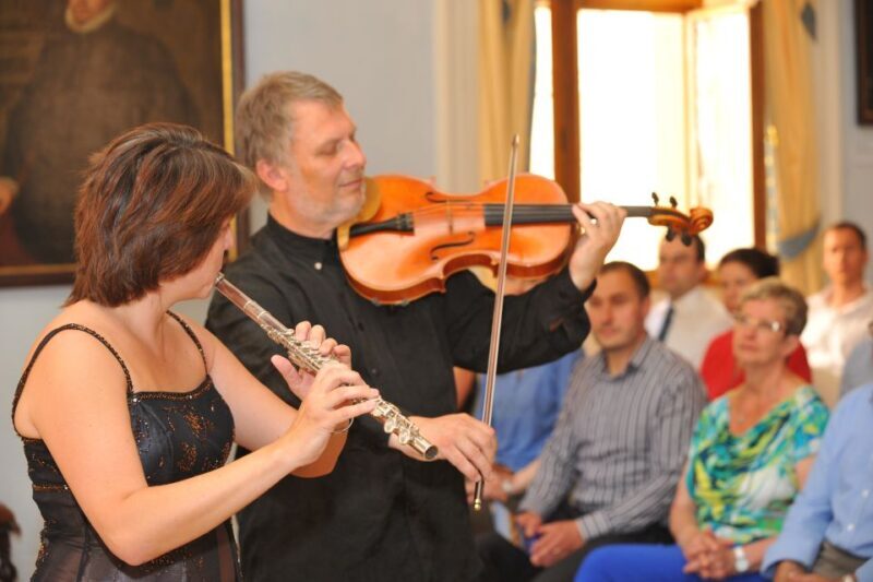 Prague Castle: Midday Classical Concert at Lobkowicz Palace - Exploring the Experience in Detail