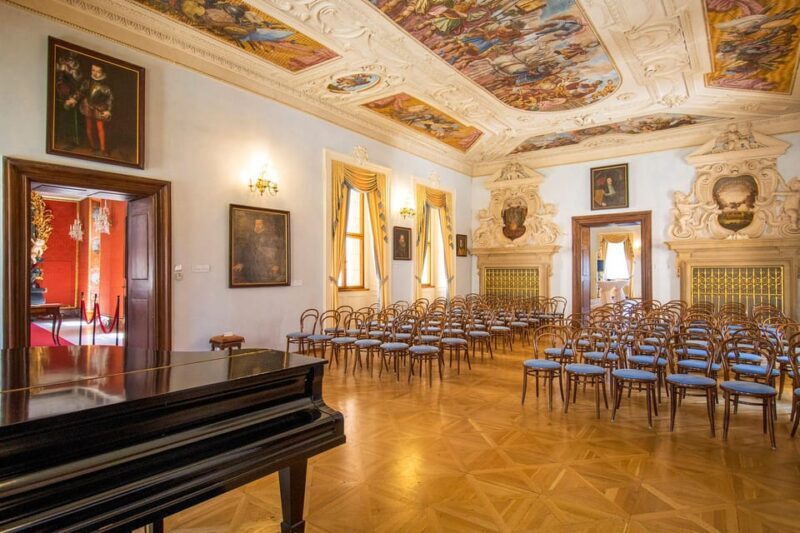 Prague Castle: Midday Classical Concert at Lobkowicz Palace - Practical Considerations