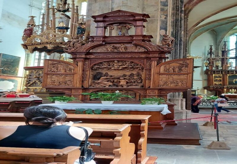 Prague Castle tour - Why Consider This Tour?
